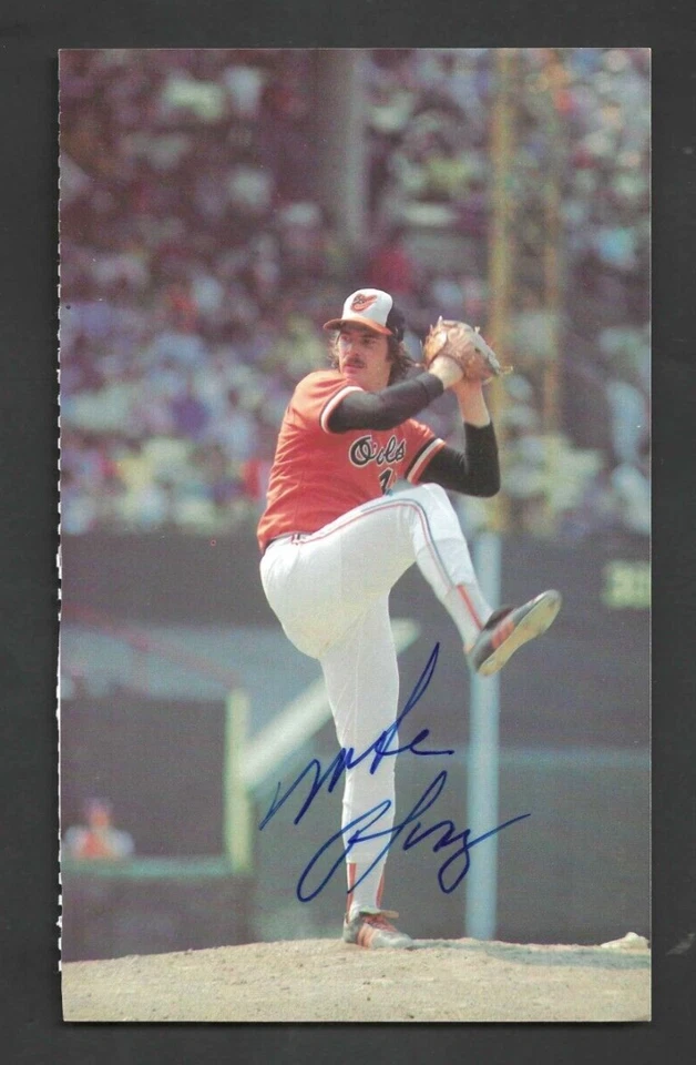 Álbum de fotos de los Orioles 1977 autografiado firmado por Mike Flanagan - automático en persona 5x8" Foto 1 de 1