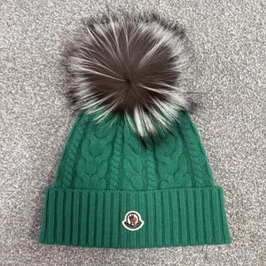 Damen Moncler Bommel Beanie grün Gr. Uni 100 % authentisch - Bild 1 von 7