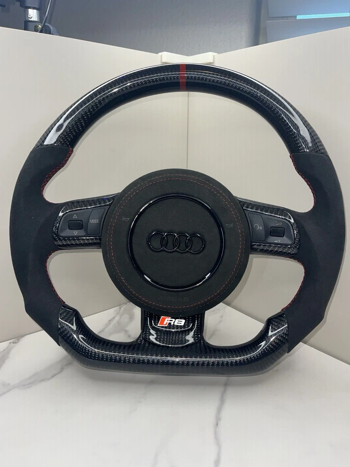 CARBONO ROJO CUERO PERFORADO AUDI VOLANTE R8 RS TTS Foto 1 de 4