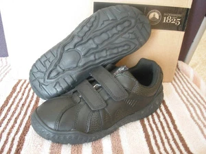 NEW CLARKS STOMPO ROAR LITTLE BOYS BLK LEATHER SCHOOL SHOES SIZE 10 E - Picture 1 of 3