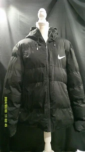 Chaqueta de invierno negra para niños Nike 4XL - Imagen 1 de 4