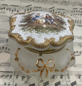 Rare Antique French Glass Hand Painted Enameled Box Gallant Scene c1900 - Picture 1 of 7