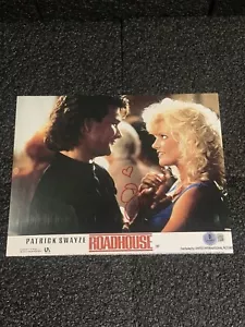 JULIE MICHAELS SIGNED 8X10 PHOTO BECKETT BAS ROAD HOUSE PATRICK PSA JSA ACOA SGC - Picture 1 of 3
