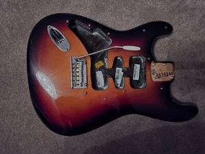 LEFT HANDED FENDER AMERICAN PROFESSIONAL II BODY AND TREMOLO ALDER SUNBURST - Picture 1 of 7