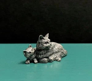 Mini estatuilla artística diorama madre animal gatito gato esponjoso pelo largo peltre - Imagen 1 de 12