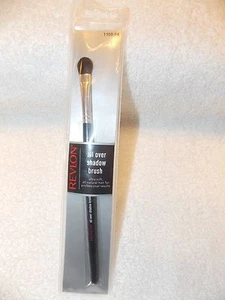 Revlon ALL OVER SHADOW EYE BRUSH All-Natural Hair Black 1159-04 Full Size New - Picture 1 of 1