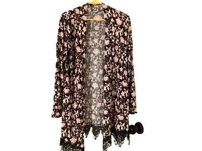 CÁRDIGAN CHARLOTTE RUSSE MUJER ROSA/NEGRO. TALLA: MED Foto 1 de 3