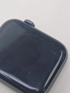 Solo GPS Apple Watch Series 5 44MM Negro Aluminio A2095 - Imagen 1 de 4