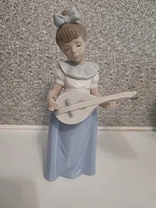 Nao by Lladro 1033 Girl with Mandolin 7.75" Porcelain Figurine Retired  - Picture 1 of 6