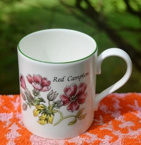 NUOVA TAZZA DA CAFFÈ ROYAL COURT FINE BONE CHINA DALL'Inghilterra campione rosso - Foto 1 di 3