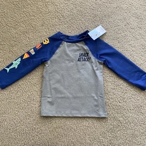 Cat & Jack 18 Monate Sommer Hai Rashguard Badeoberteil blau grau UPF 50+ P4 Neu mit Etikett - Bild 1 von 6