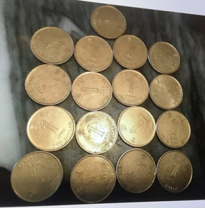 Hong Kong total 17 PCs $1 Coins Circulated - Picture 1 of 2