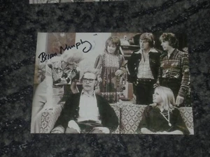 BRIAN MURPHY- MAN ABOUT THE HOUSE/ GEORGE & MILDRED- POSTCARD PHOTO SIGNED (10) - Picture 1 of 2
