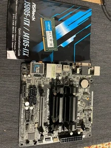 Asrock J-J4105 + 8 GB RAM Crucial Sodim 2400MHz. - Zdjęcie 1 z 2