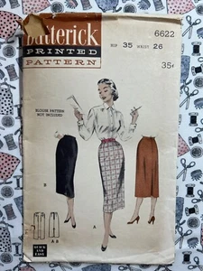 Butterick Sewing Pattern 6622 Quick 'N Easy Skirt Hip 35 Waist 26 Cut Complete - Picture 1 of 3