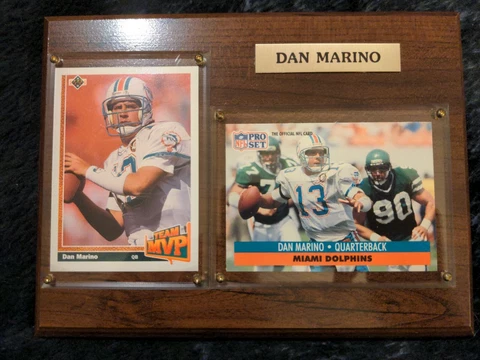 Hall of Famer Dan Marino Football Card Plaque, Miami Dolphins, Pitt Panthers Cover