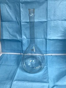 Pyrex No. 5640 Type A 2000ml Volumetric Flask. #12567 - Picture 1 of 2