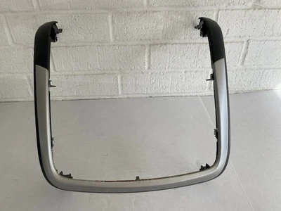 Nissan Altima 2016-2018 tablero central radio bisel moldura OEM 684619HS0A Foto 1 de 4