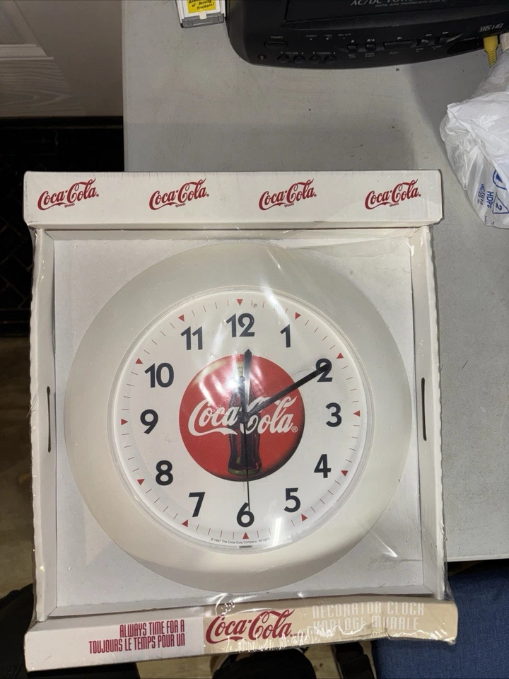 Coca-Cola Decorator Wall Clock 90s White Vintage Foto 1 de 1