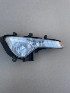 10-15 KIA SPORTAGE MK3 OFFSIDE DRIVERS RIGHT FRONT BUMPER FOG LIGHT 92202 3W200 - Picture 1 of 11