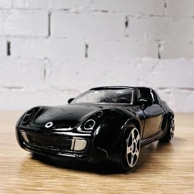 Maisto Fresh Metal Smart Roadster 1:64 Black Diecast - Image 1 of 4