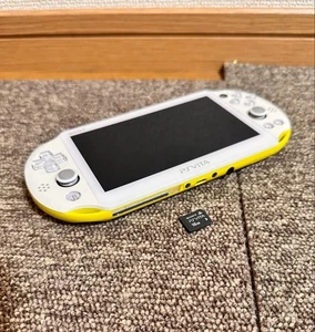 PlayStation Vita (PCH-2000) - Testata e funzionante Giappone - Foto 1 di 6