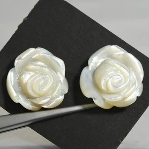 26.25ct 18mm Matching Pair Stunning Beautiful Pearl Flower Carving - Picture 1 of 4