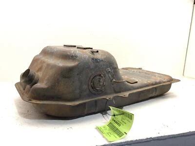 70 71 72 73 Nissan Datsun 240z tanque de gasolina OEM pila de tanque de combustible fondo abollado Foto 1 de 4