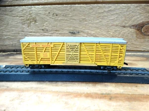 Revell HO 41' Union Pacific 4020 Sliding Door Livestock Cattle Car - Picture 1 of 6