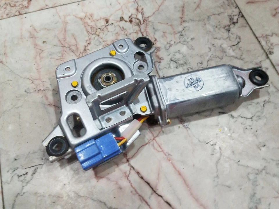 1996-2004 OEM Acura RL Sunroof Motor fits: 1991-1995 Acura Legend 70450-SP0-661 - Image 1 of 2