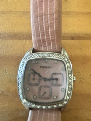 FOSSIL Women's Boyfriend Watch SQUARE FACE MOP Pink LEATHER BAND ES 1008 Read - Image 1 of 4