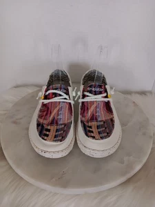 Hey Dude Shoes Women’s Size 7 Wendy Boho Distressed Azca Southwestern White - Picture 1 of 16