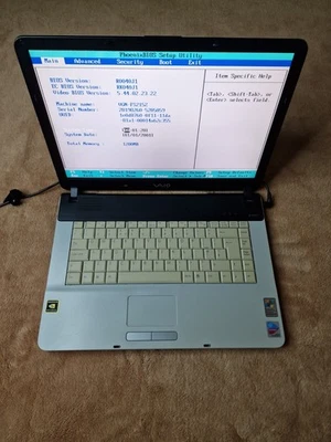 Sony Vaio VGN-FS215Z PCG-7A1M Laptop 15.4" Power On Tested  No Battery Or Hdd - Image 1 of 4