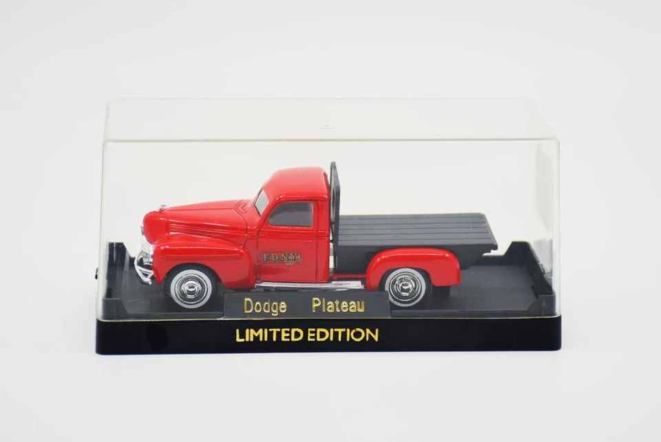 Solido 1/43 Scale FDNY Dodge Plateau Diecast Flatbed Truck - Image 1 of 1