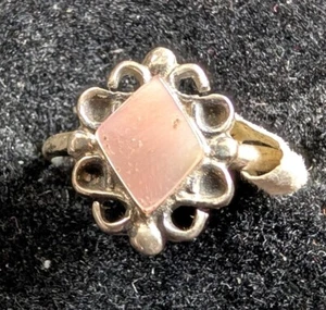 Vintage Navajo Small Sterling Silver Square Pink MOP Woman's Ring size 4.5 - Picture 1 of 4