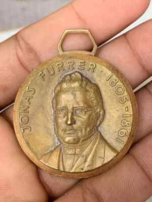 Antiguo colgante de medalla suizo Jonas Furrer 1805-1861 chapado en oro raro de colección Foto 1 de 4