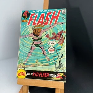 Vintage 1970 DC Comics The Flash #202 Comic Book VG - Picture 1 of 3