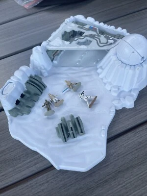 Jogo Star Wars Micro Machines Action Fleet Ice Planet Hoth Luke Leia C-3PO - Imagem 1 de 3