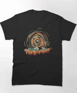 T-shirt classica La geometria dell'alba - Foto 1 di 4