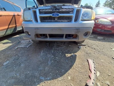 Luz de conducción usada se adapta a: Ford Explorer 2003 parachoques antiniebla montado redondo 2D Foto 1 de 4