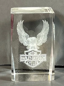 Harley Davidson 3D Laser Etched Crystal Glass Briefbeschwerer - Bild 1 von 7