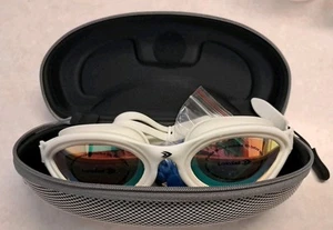 Longsail Adult White or Black Swim Goggles w/Ear Plugs & Nose Clip - Picture 1 of 4