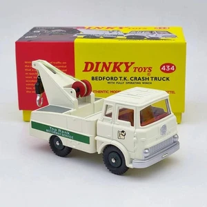 DINKY TOYS 1/43 Bedford TK Crash Truck Bedford TK Crash Truck Dinky Reproduction - Picture 1 of 4