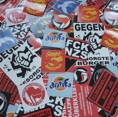 100x zufällige Sticker - Stickerbombe - Antifa Aufkleber - FCK NZS - Refugees - Image 1 of 4