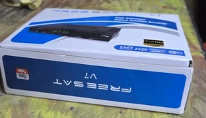 FREESAT V7 HIGH DEFINITION DIGITAL SATELLITE RECEIVER DVB 1080P HULL HD TOP BOX - Picture 1 of 7