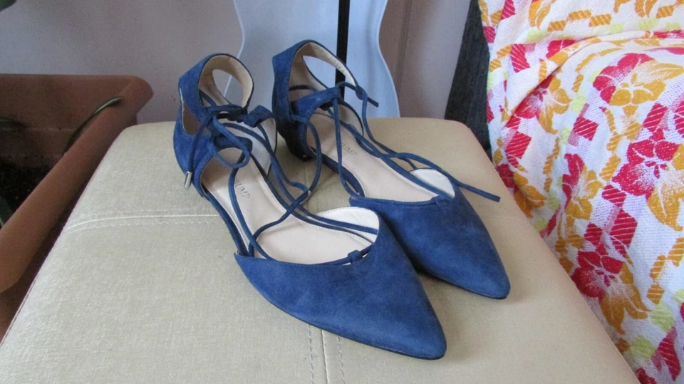 Zapatos planos para mujer IVANKA TRUMP azul gamuza con cordones talla 7 1/2 Foto 1 de 4