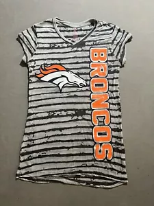 Denver Broncos Shirt Teens Medium Gray Striped Short Sleeve Tee Girls New. - Picture 1 of 8
