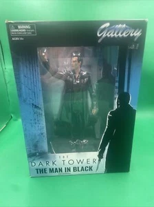 The Dark Tower Movie Gallery PVC Statue The Man in Black 25 cm (H)  - Foto 1 di 3