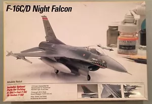 Testors/Italeri 1:72 F-16C/D Night Falcon 650 - Bild 1 von 1