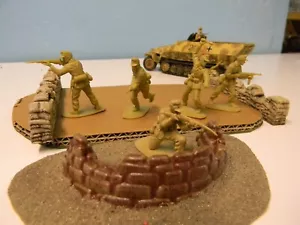 5 Airfix WW11 German Africa Corp Infantry 1/32nd (April. Listing) - Picture 1 of 7
